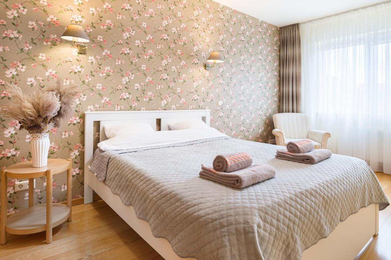 Ona'S Apartment In City Center With Private Parking كاوناس المظهر الخارجي الصورة